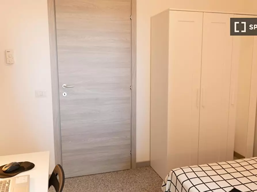 Immagine 3 di Camera condivisa in affitto  in Via Dante a Cagliari