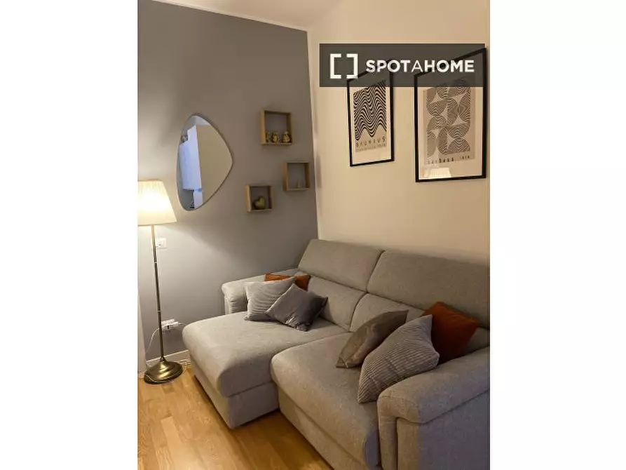 Immagine 3 di Camera condivisa in affitto  in Via Cenisio a Milano