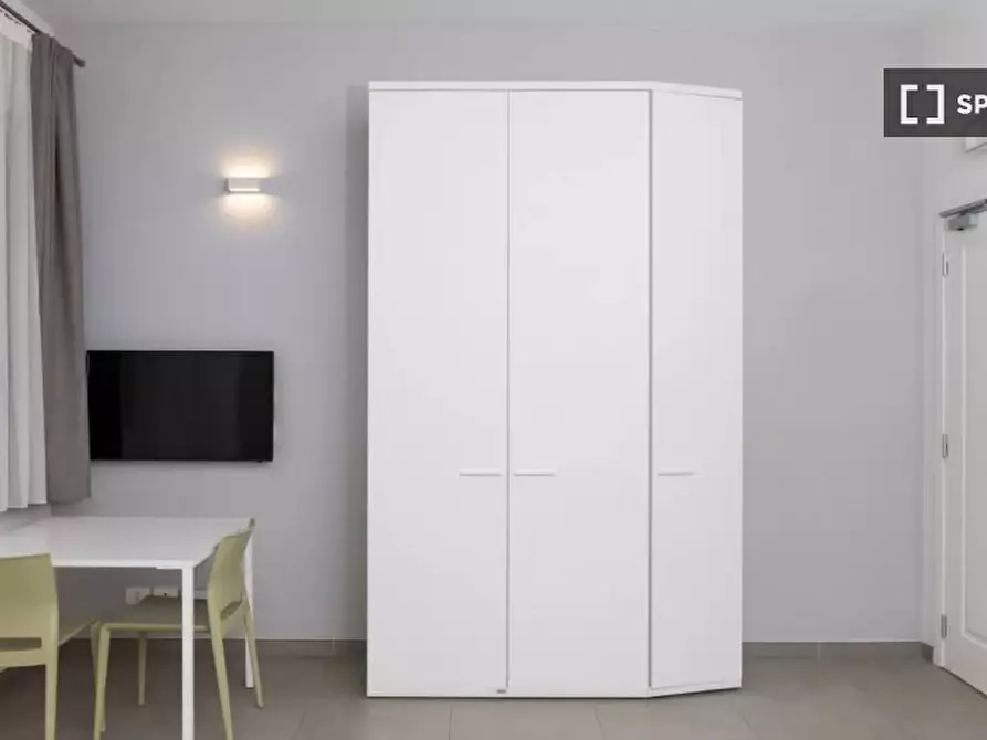 Immagine 13 di Ufficio in affitto  in Viale Cirene a Milano