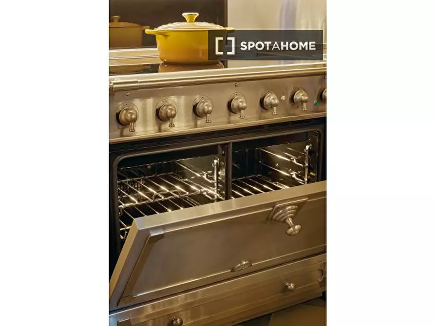 Immagine 3 di Appartamento in affitto  in Via dei Cappellari a Roma