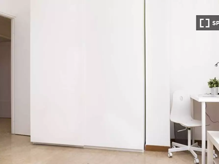 Immagine 6 di Camera condivisa in affitto  in Viale Carlo Espinasse a Milano