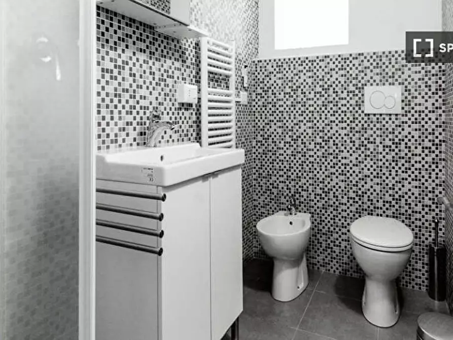 Immagine 12 di Camera condivisa in affitto  in Via Oreste Regnoli a Bologna