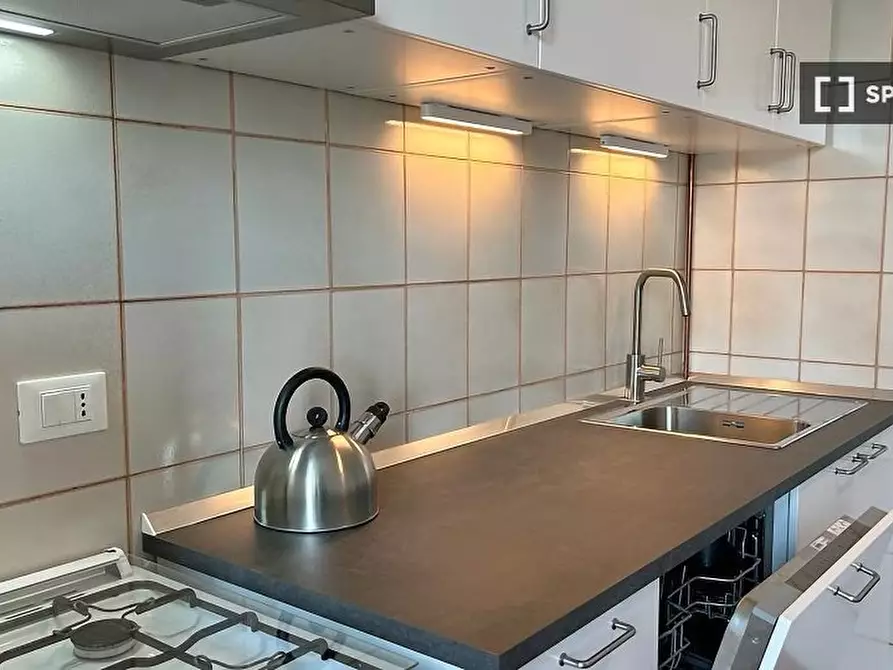 Immagine 6 di Appartamento in affitto  in Via Tavazzano a Milano