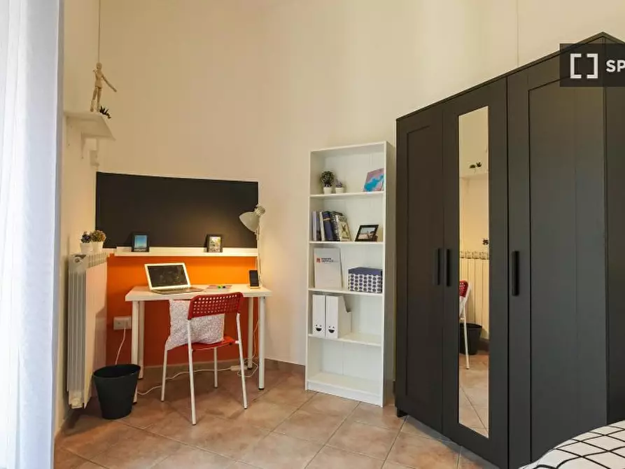 Immagine 4 di Camera condivisa in affitto  in Via Pignasecca n. a Napoli