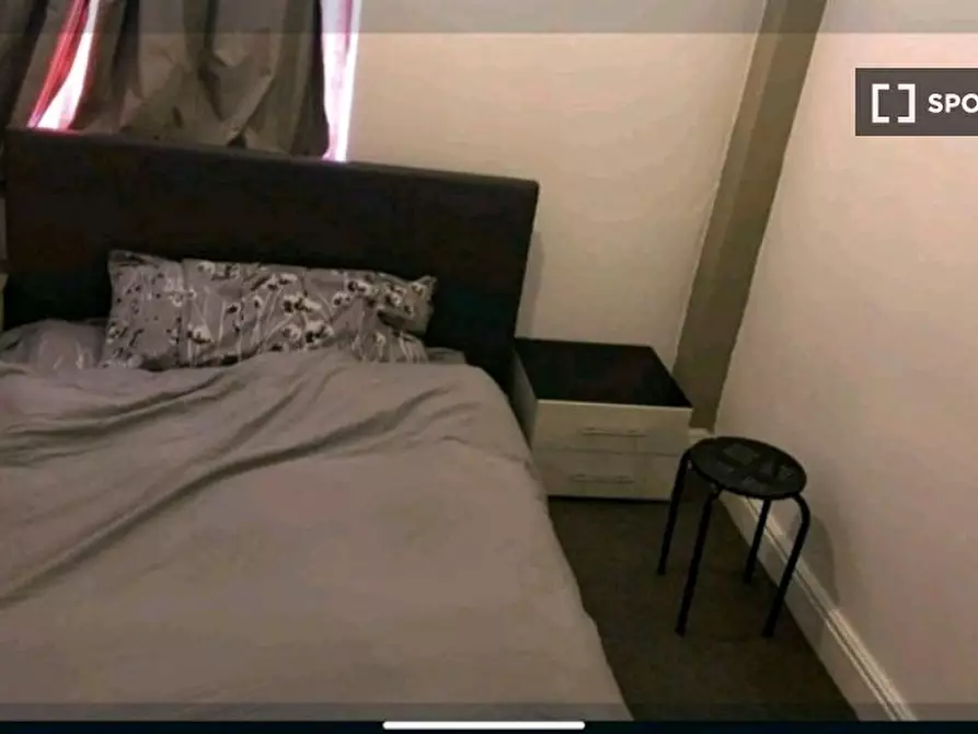 Immagine 4 di Camera condivisa in affitto  in Norwood Ave a Brent
