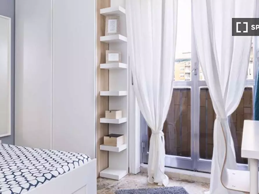 Immagine 3 di Camera condivisa in affitto  in Via Giuseppe Frua a Milano