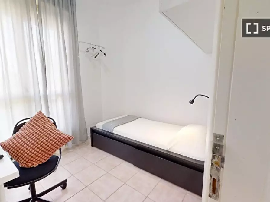 Immagine 19 di Camera condivisa in affitto  in VIA Giusto de'menabuoibis a Padova