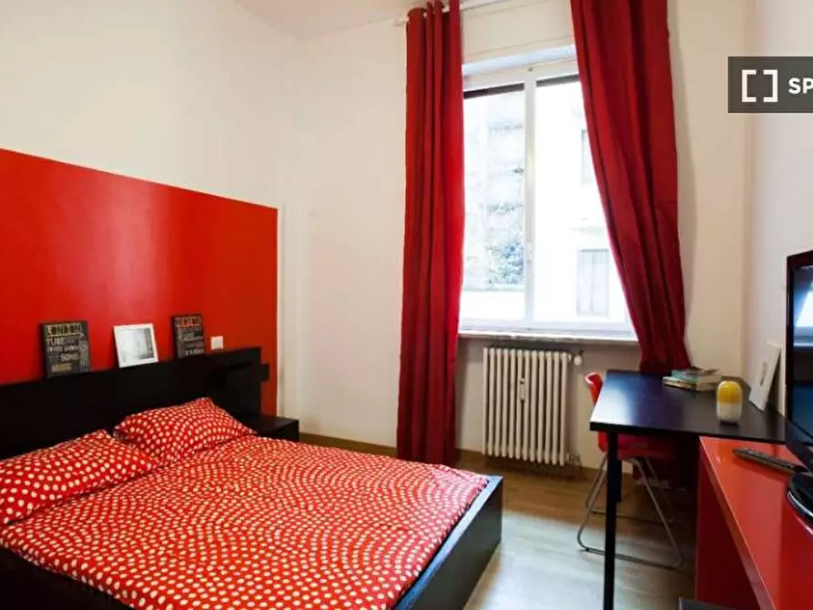 Immagine 3 di Camera condivisa in affitto  in Via Ravizza a Milano