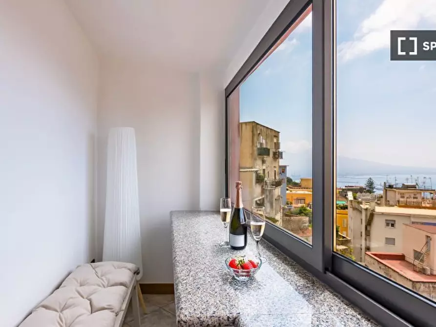 Immagine 12 di Appartamento in affitto  in Vico Petraio a Napoli