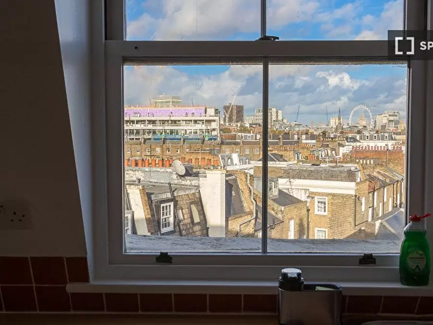 Immagine 10 di Appartamento in affitto  in flat a 