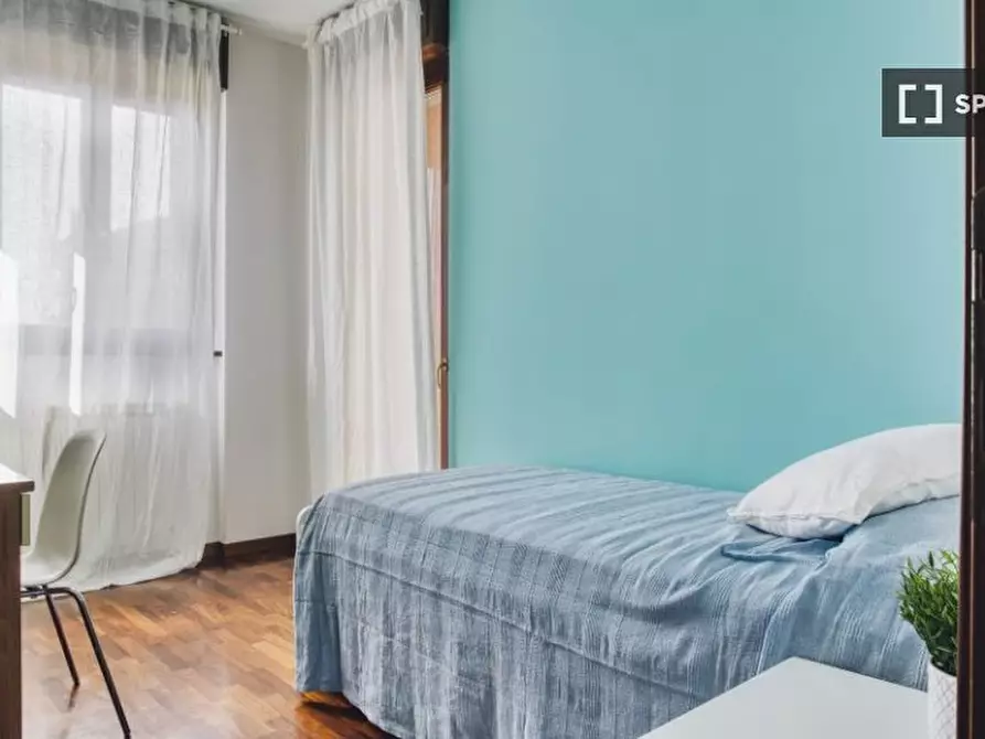 Immagine 1 di Camera condivisa in affitto  in Viale Carlo Espinasse a Milano