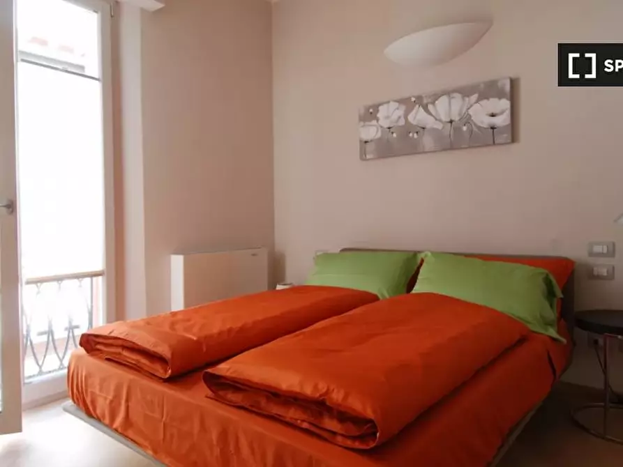 Immagine 9 di Appartamento in affitto  in Via Rizzoli a Bologna