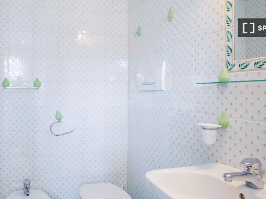 Immagine 9 di Appartamento in affitto  in Via di Donna Olimpia a Roma