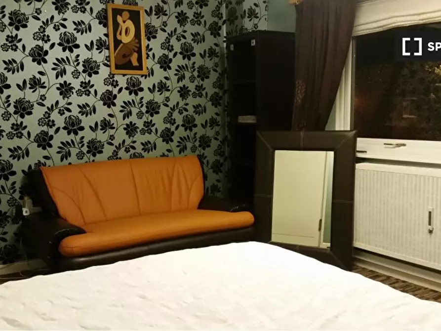 Immagine 16 di Camera condivisa in affitto  in Courtenay Gardens a 