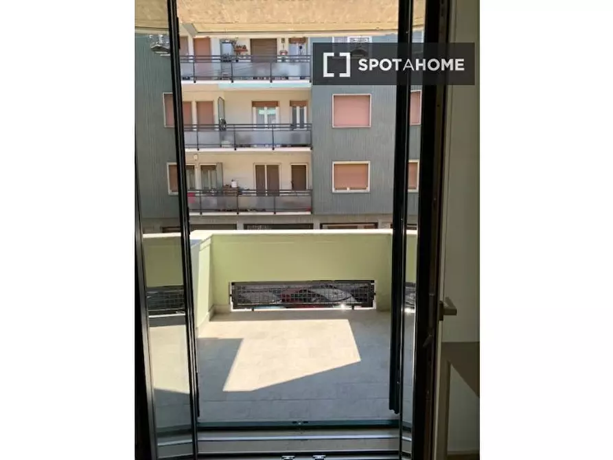 Immagine 5 di Camera condivisa in affitto  in Via Vincenzo Brunacci a Milano