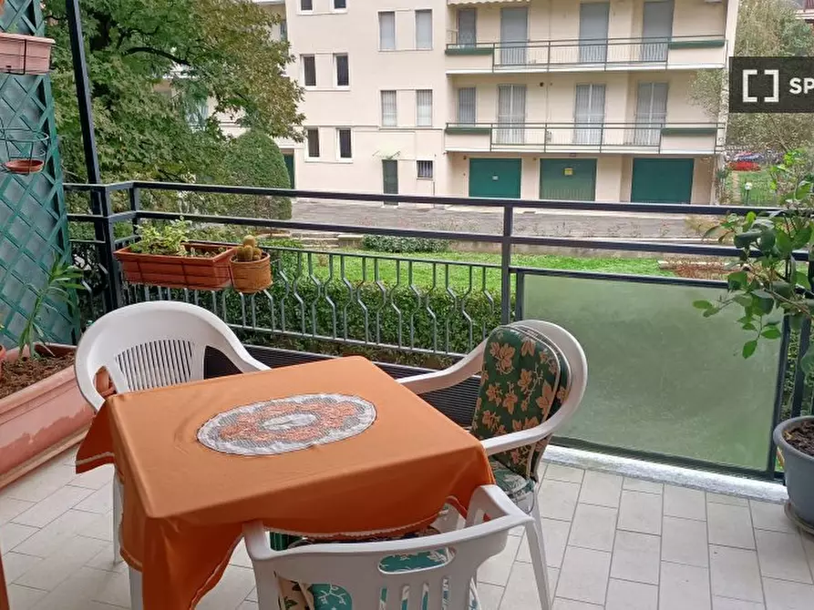 Immagine 3 di Camera condivisa in affitto  in Via A. Ponchielli a Monza