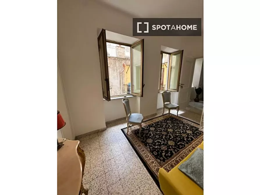 Immagine 4 di Camera condivisa in affitto  in V. Salvator Rosa a Napoli