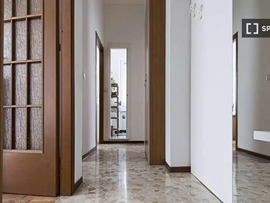 Immagine 14 di Camera condivisa in affitto  in Viale Emilio Caldara a Milano