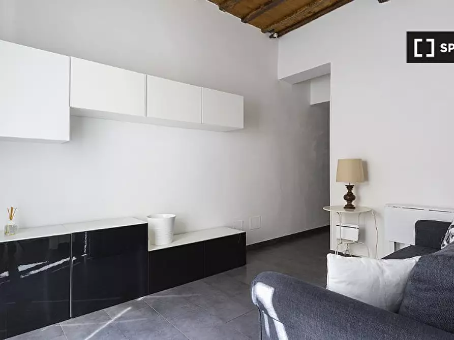 Immagine 4 di Appartamento in affitto  in Borgo Vittorio a Roma