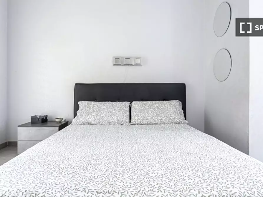 Immagine 4 di Camera condivisa in affitto  in Via Giasone a Roma