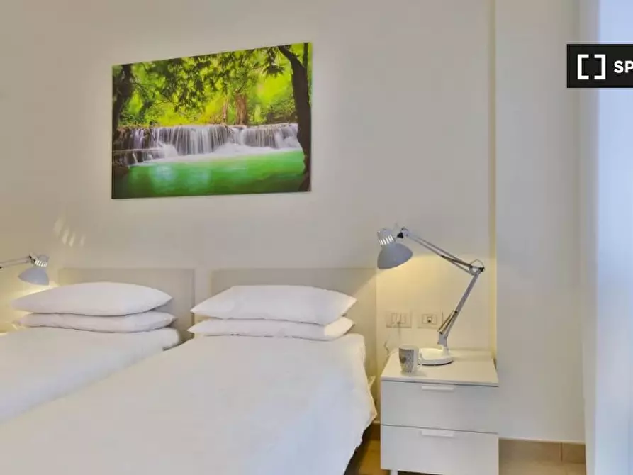 Immagine 16 di Appartamento in affitto  in Galleria del Toro a Bologna