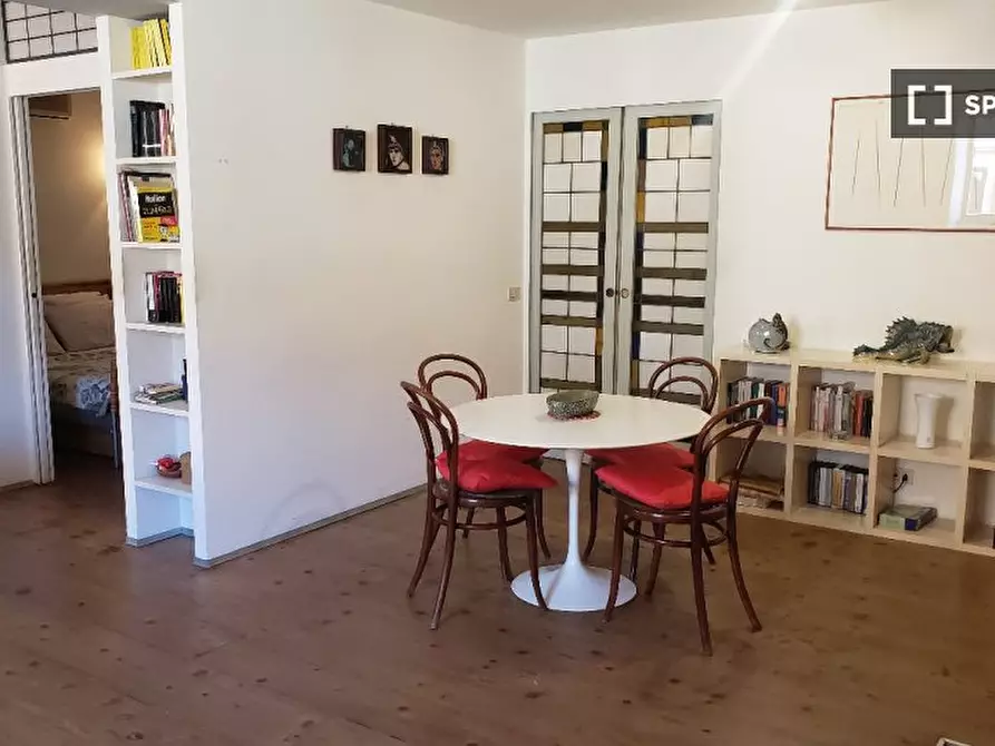 Immagine 7 di Appartamento in affitto  in Via Garibaldi a Roma