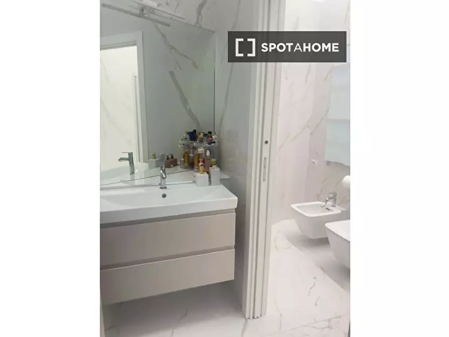 Immagine 6 di Appartamento in affitto  in Via Vittoria Colonna a Milano