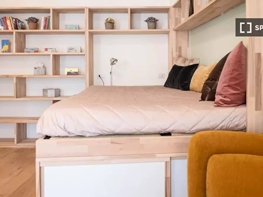 Immagine 2 di Ufficio in affitto  in Via Giovanni Pezzotti a Milano