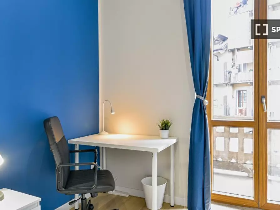 Immagine 2 di Camera condivisa in affitto  in Via Cesana a Torino