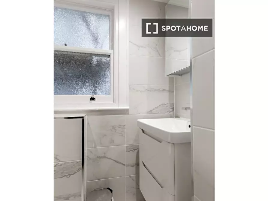 Immagine 7 di Appartamento in affitto  in Sussex Gardens a Paddington