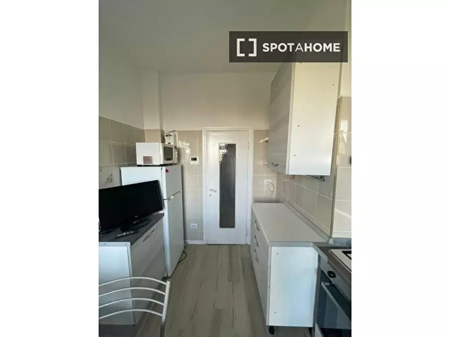 Immagine 9 di Camera condivisa in affitto  in Via Luigi Chiarelli a Milano