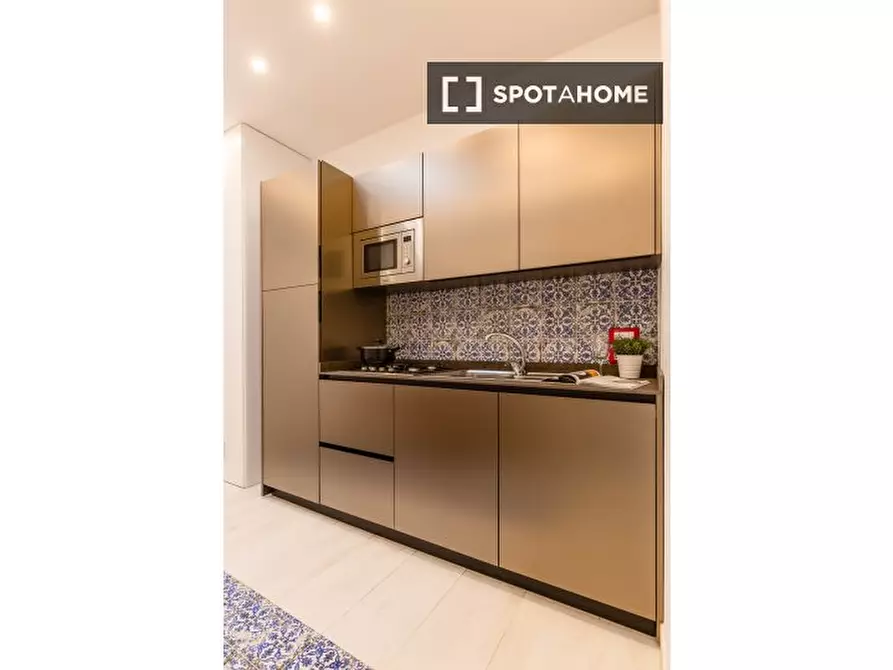 Immagine 9 di Appartamento in affitto  in Via Vittoria Colonna a Napoli