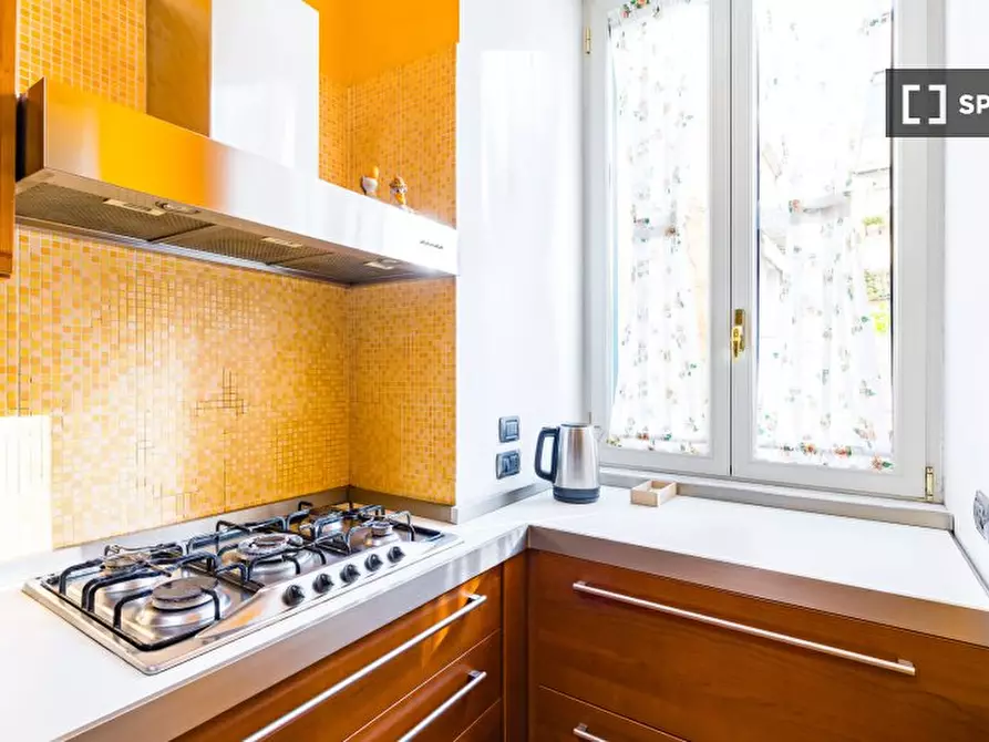 Immagine 3 di Appartamento in affitto  in Via Avellino a Tarsia a Napoli