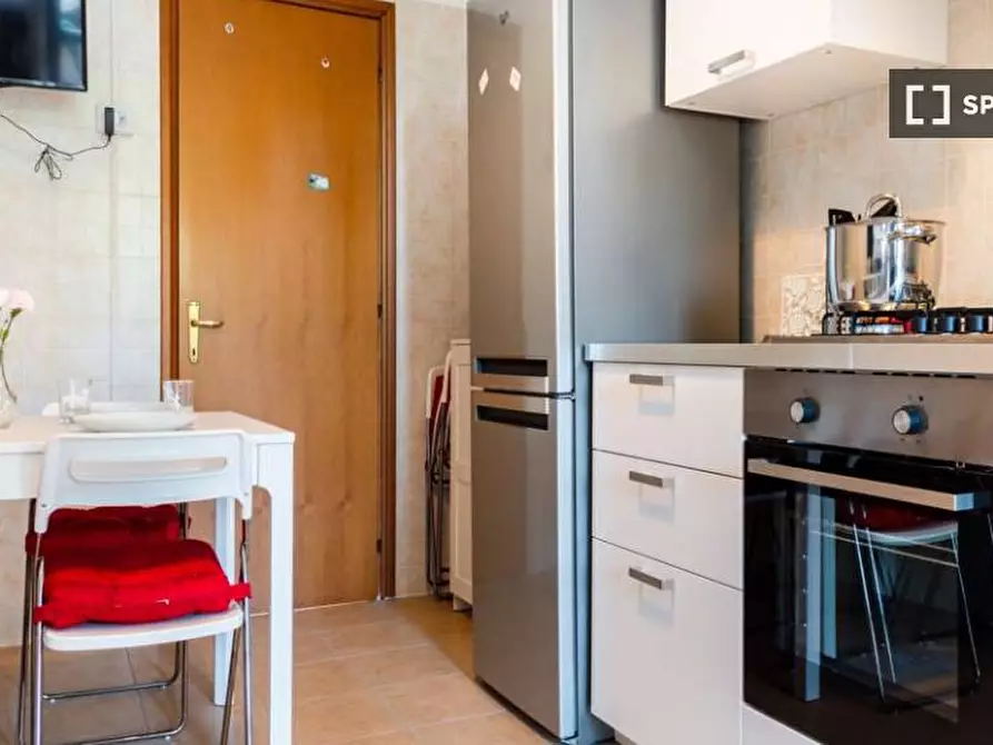 Immagine 9 di Camera condivisa in affitto  in Via fratelli Fraschini a Milano