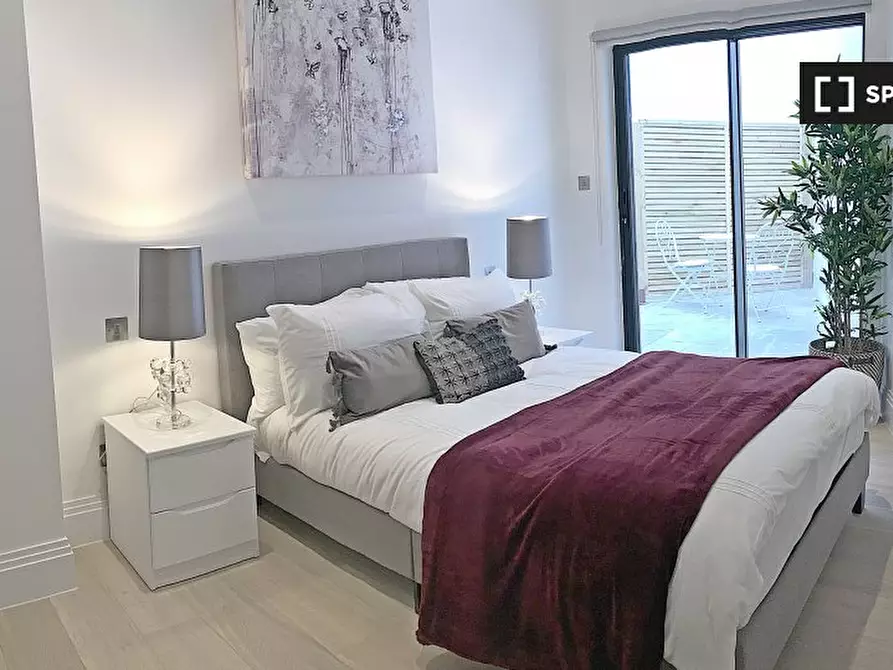 Immagine 3 di Appartamento in affitto  in Bourlet Cl a Paddington