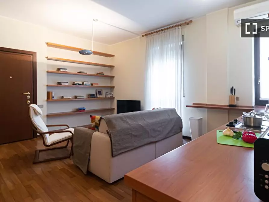 Immagine 5 di Ufficio in affitto  in Via Domodossola a Milano