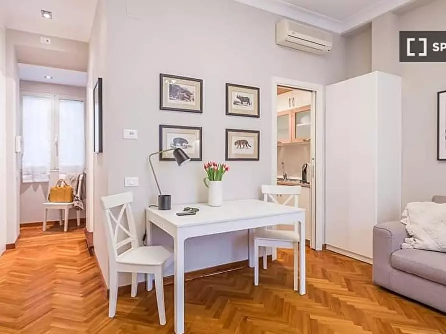Immagine 2 di Appartamento in affitto  in Via del Boschetto a Roma