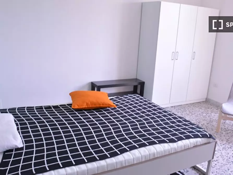 Immagine 10 di Camera condivisa in affitto  in Via dei Giudicati n a Cagliari