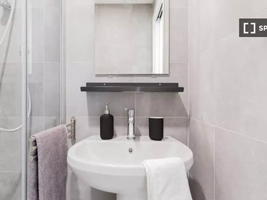 Immagine 17 di Camera condivisa in affitto  in Viale Bligny a Milano