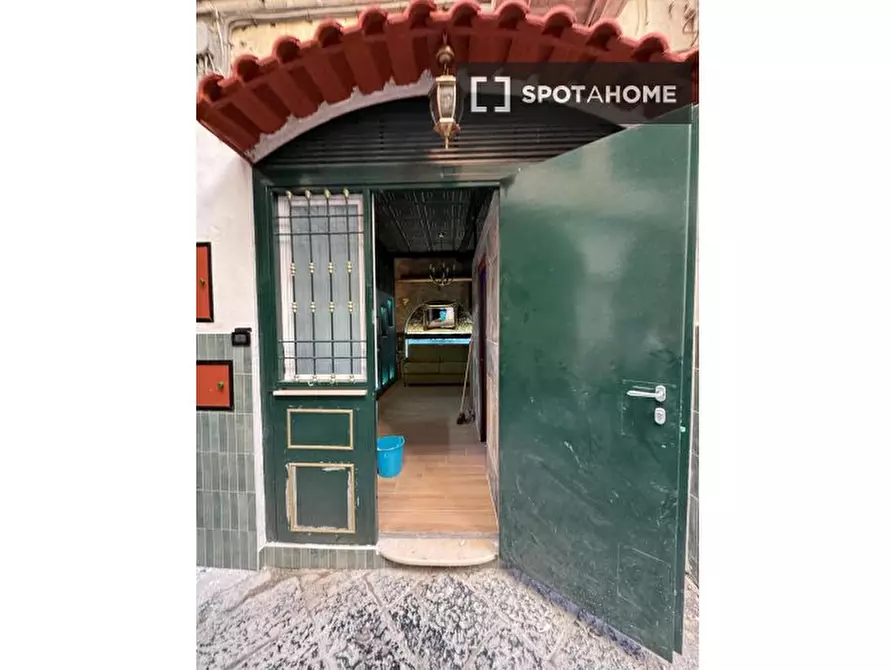 Immagine 4 di Ufficio in affitto  in Via Brombeis a Napoli