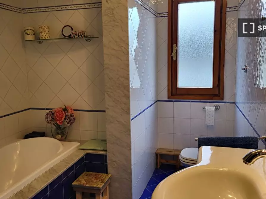 Immagine 6 di Camera condivisa in affitto  in Via della Chiesa a Calenzano