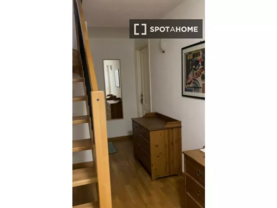 Immagine 8 di Camera condivisa in affitto  in Via Giorgio Sommer a Roma