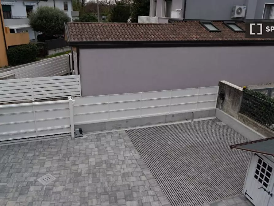 Immagine 18 di Camera condivisa in affitto  in Via Vecchia a Padova