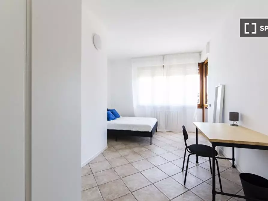 Immagine 2 di Camera condivisa in affitto  in Via Melchiorre Gioia a Milano