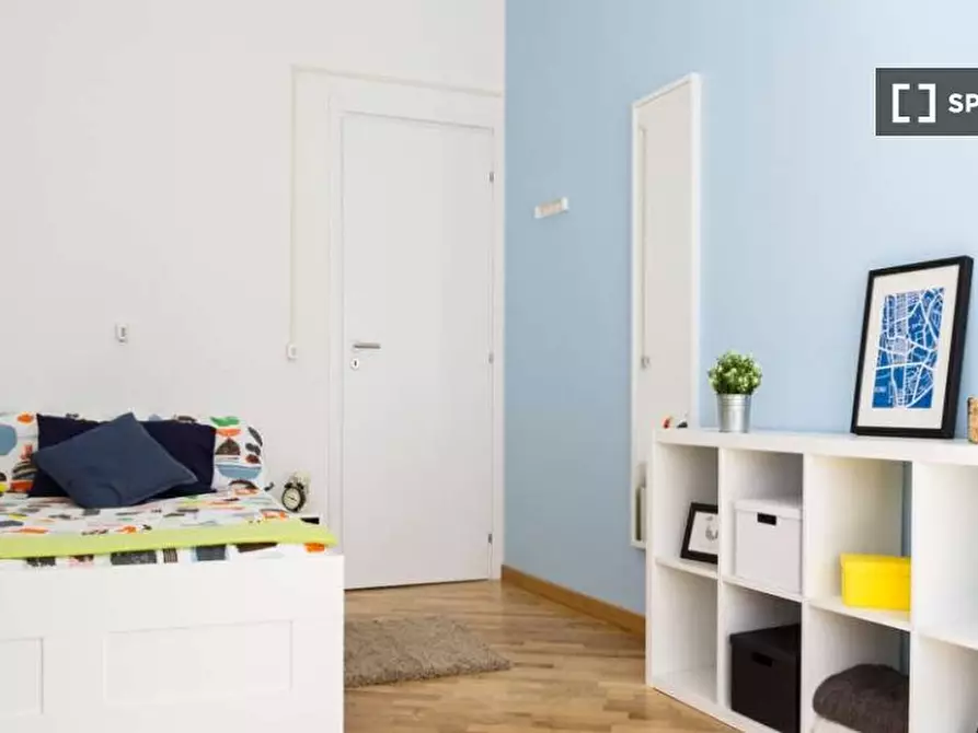 Immagine 4 di Camera condivisa in affitto  in Via Larga a Milano