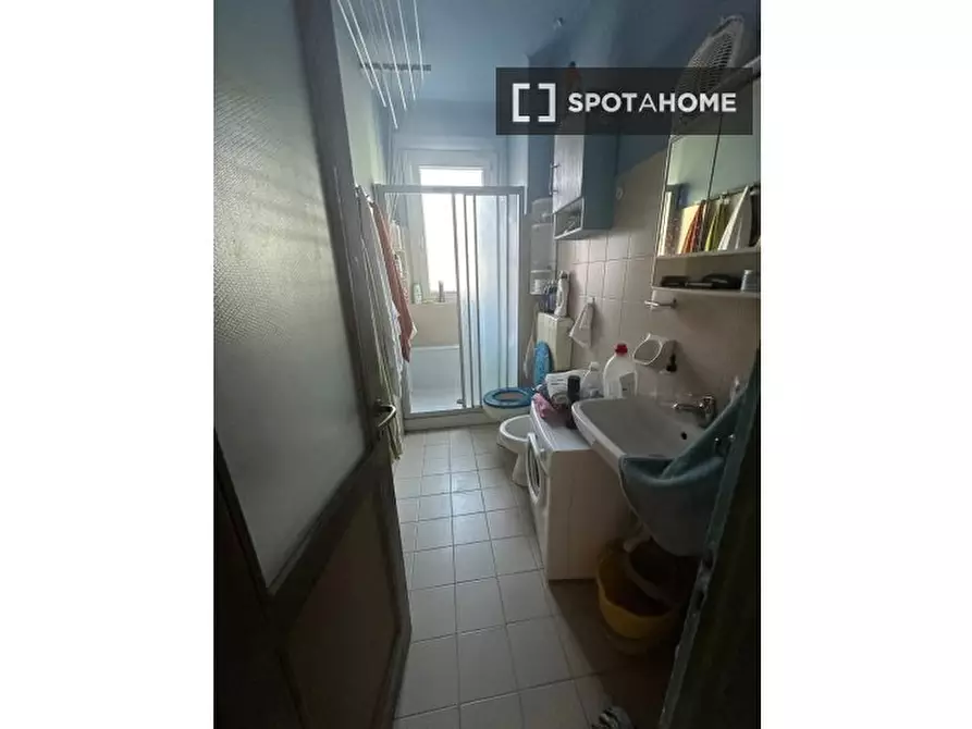 Immagine 9 di Camera condivisa in affitto  in Via Filippo Beroaldo a Bologna