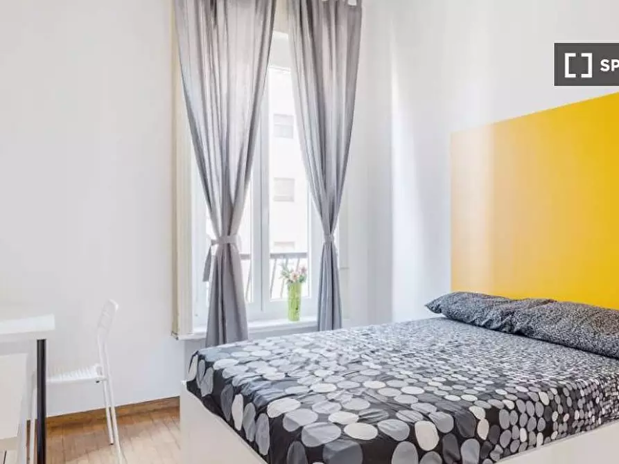 Immagine 17 di Camera condivisa in affitto  in Viale Tunisia a Milano