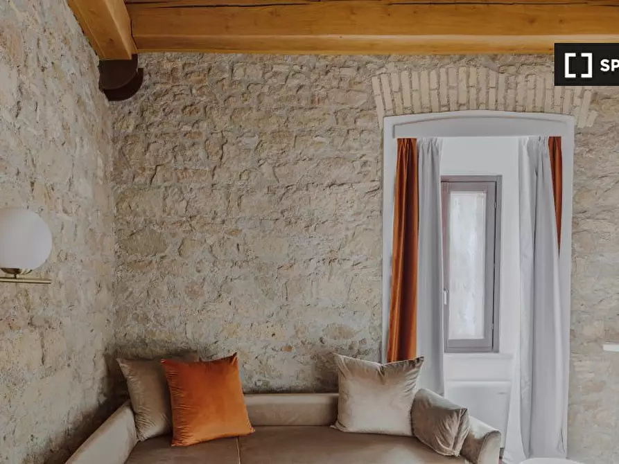 Immagine 4 di Appartamento in affitto  in Via del Collegio Capranica a Roma