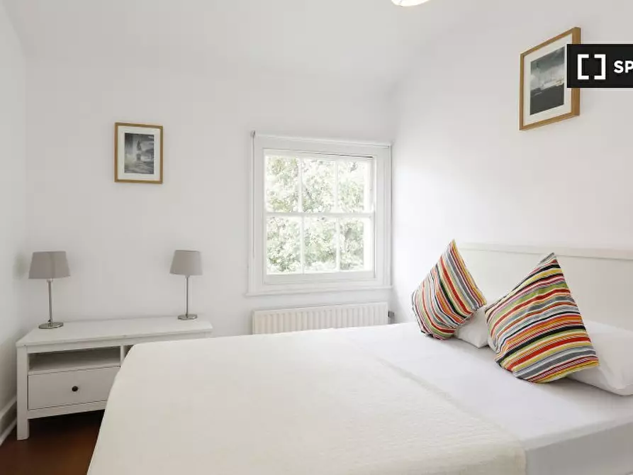 Immagine 12 di Appartamento in affitto  in B Mornington Terrace a Camden Town