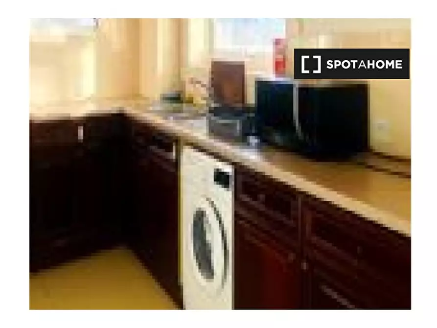 Immagine 6 di Appartamento in affitto  in St Mary's Ave a 